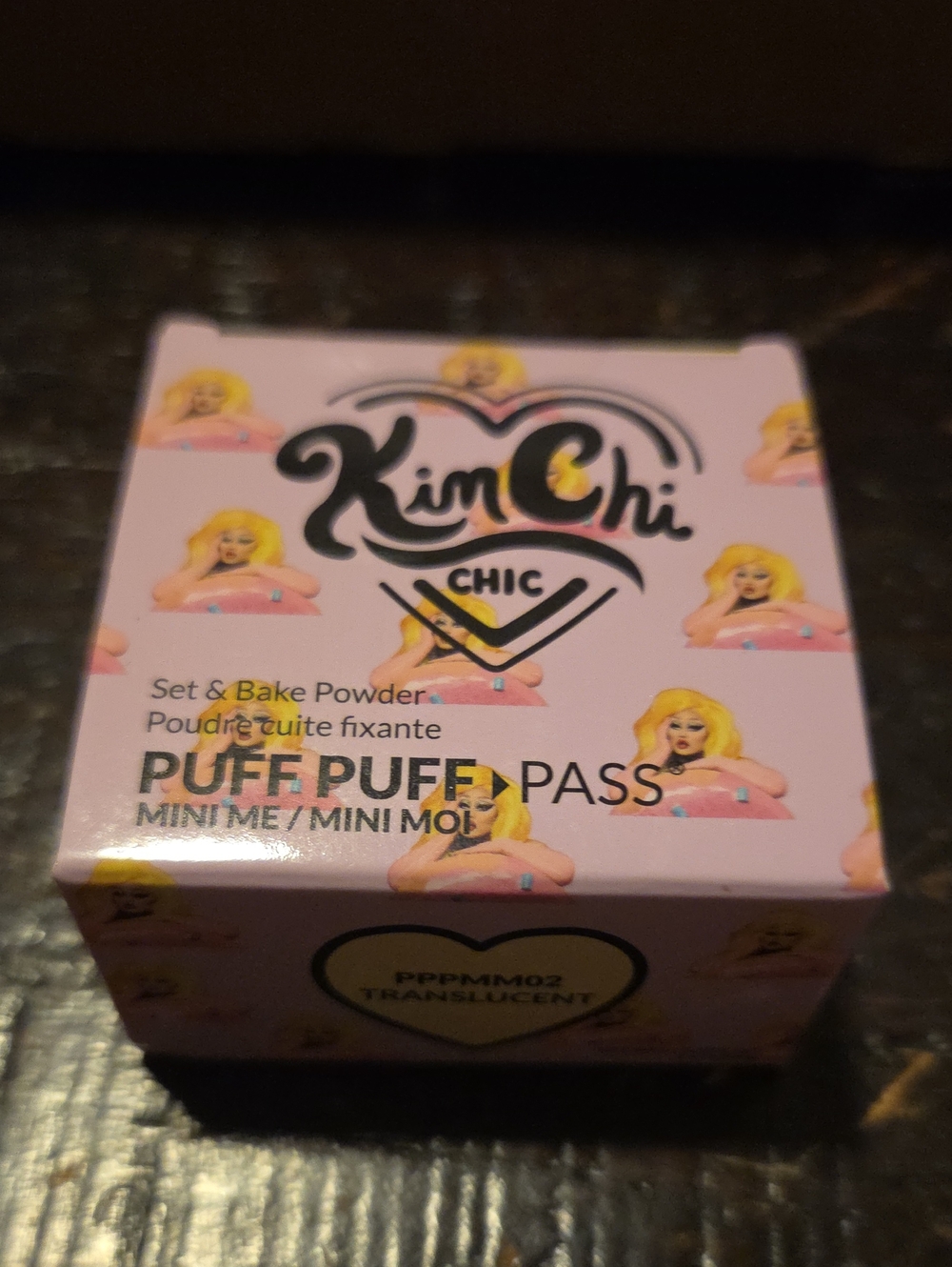 Kim Chi Chic Puff Puff Pass Mini Set & Bake Powder - Translucent
